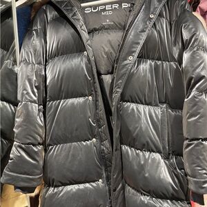 Aritzia super puff liquid shine down Jacket